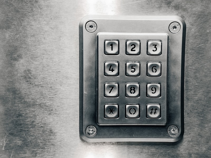 Electronic numeric keypad lock close-up showing numbered buttons